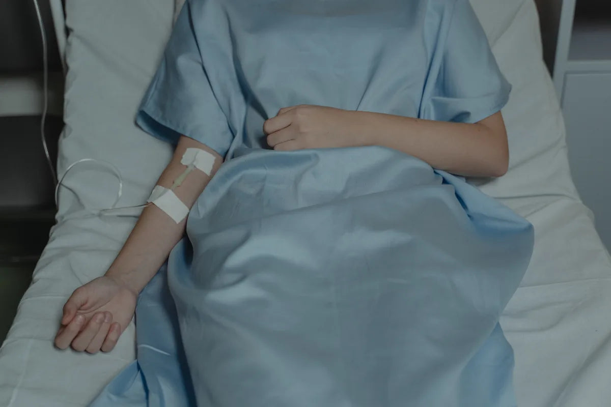 Cómo prevenir las escaras en pacientes encamados: guía para cuidadores y familiares
